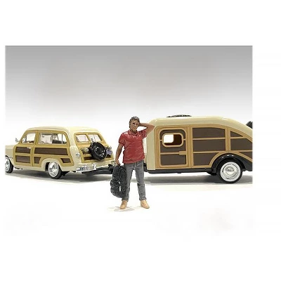 "Campers" Figure 4 For 1/18 Scale Models By American Diorama 3 "Campers" Figure 4 For 1/18 Scale Models By American Diorama