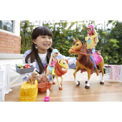 Barbie Hugs 'N' Horses Playset 3 Barbie Hugs 'N' Horses Playset