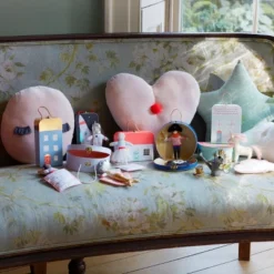 Meri-Meri Meri Meri Matilda Mini Suitcase Doll (Pack Of 1) 15 Meri-Meri Meri Meri Matilda Mini Suitcase Doll (Pack Of 1) -Cheap Toy Store GUEST be6cf4f8 6dd5 4876 a628 a4600cbd406e